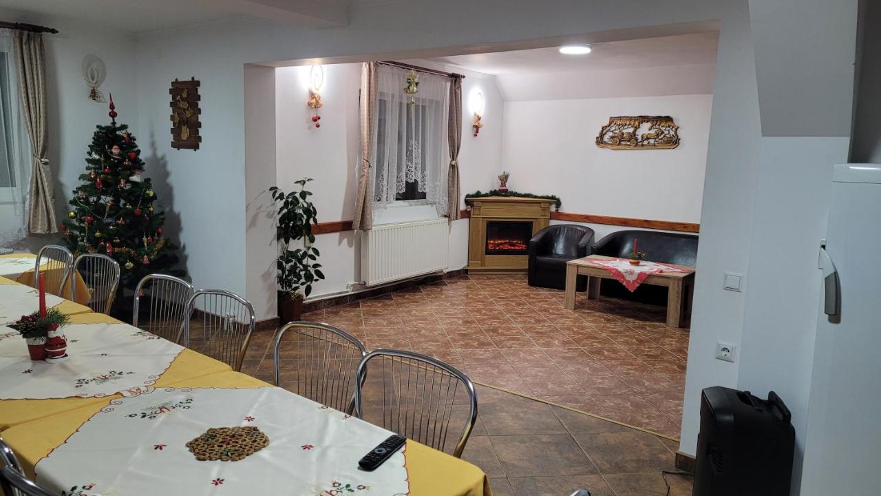Pensiunea Casa Ady Bran (Brasov) Exterior foto